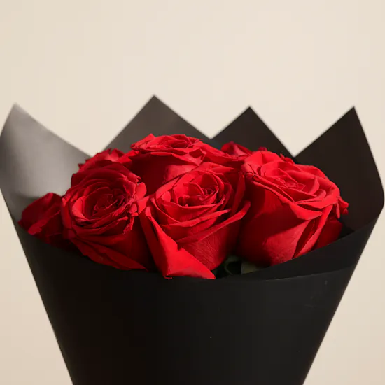 Embrace Red Roses Bouquet | 15 Flowers
