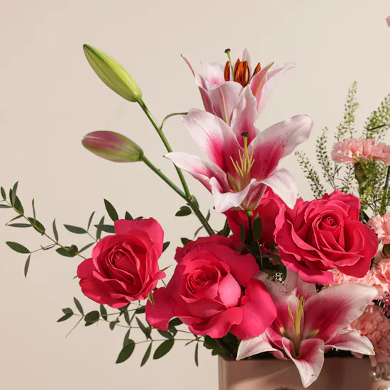 Maisam Qassem New Baby Girl Flowers Vase