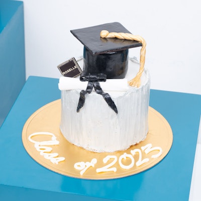 Graduation Honey Cake from Roselle