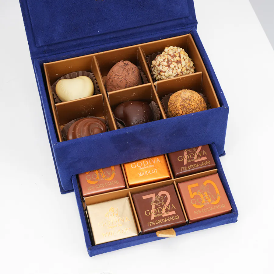 Godiva Navy Blue Royal Box | Roses 4