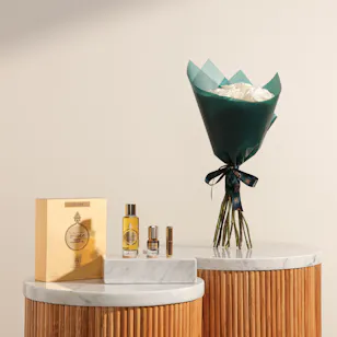 Abdul Samad Al Qurashi Sasora Agarwood Oil | Eternal Grace Rose Bouquet