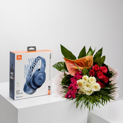 JBL Tune 760NC Blue with Flowers