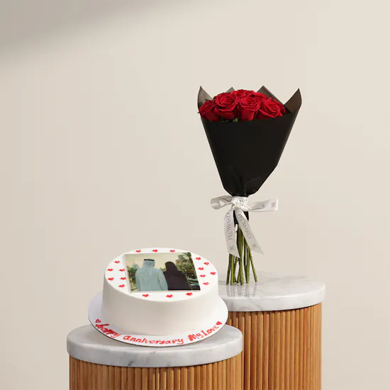 Mister Baker Personalized Love Photo Cake | Delicate Flower Bouquet