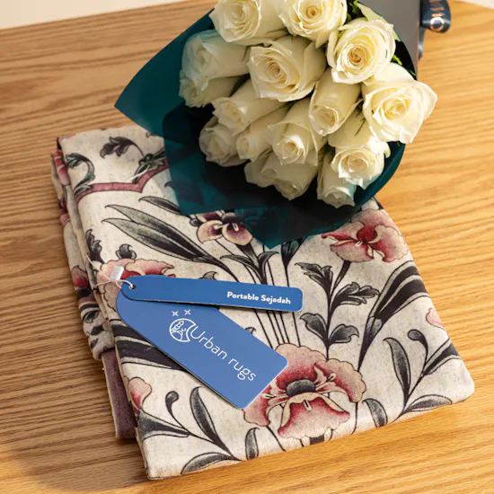 Urban Rugs Rose Blooming Damask Portable Prayer Mat | Blissful Flowers Arrangement