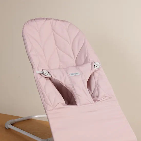 BabyBjörn Bliss Woven Petal Quilt Dusty Pink Bouncer