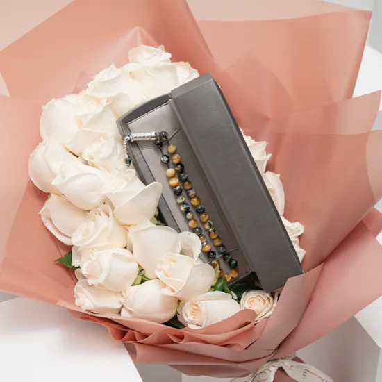 Zayan Tiger-Eye and Silver Rosary | Roses Bouquet