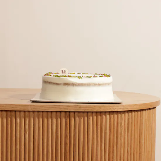 Lapasyon Pistachio Cake