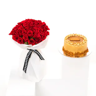 Red Roses Bouquet | Lotus cake