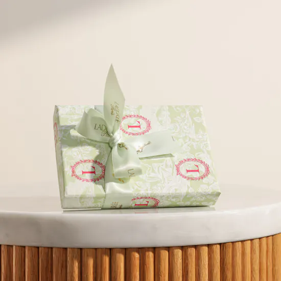 Ladurée Iconic Eugénie Gift Box | 6 Pieces