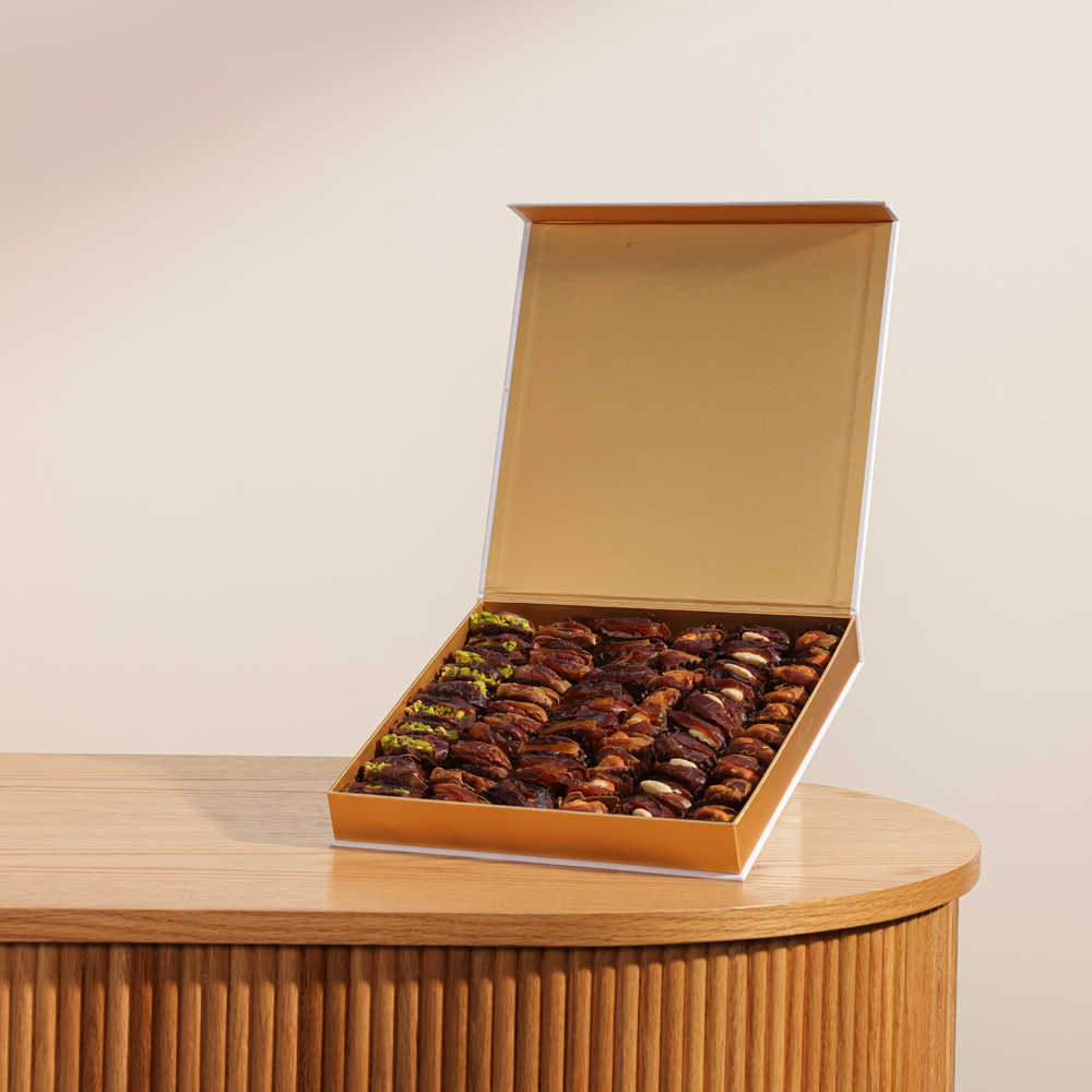 Bateel Qamara Filled Dates Large Box | 650gm