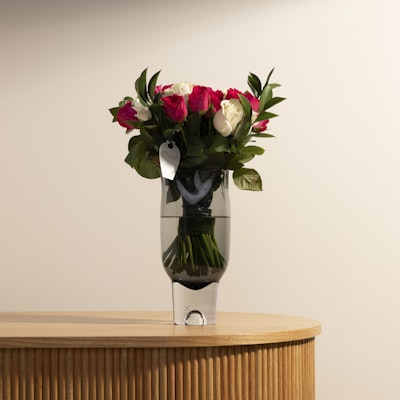 Graceful Roses | Chic Vase