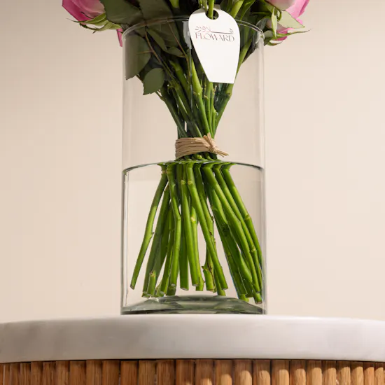 25 Pink Roses | Glass Vase