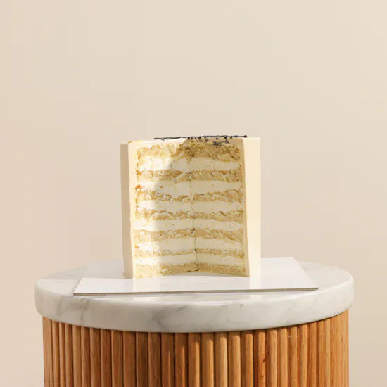 Floward Housewarming Cake