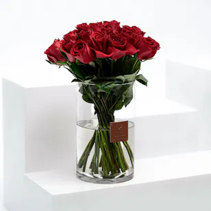 Red Roses | Glass Vase Red Roses | Glass Vase