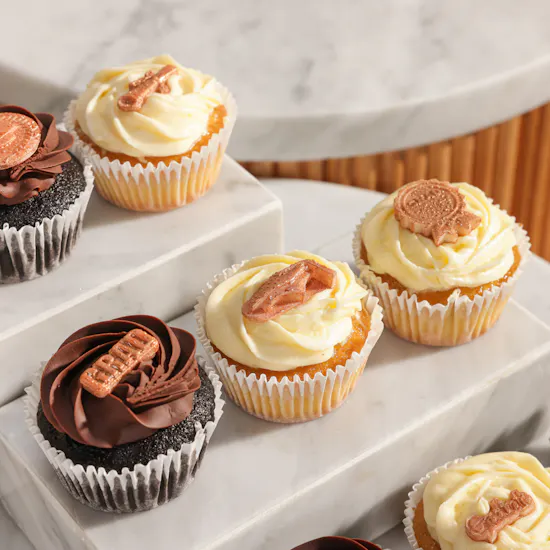 J's Bakery Graduation Cupcakes Box | Beauty Roses