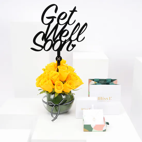 Miss L Pisces Necklace | Yellow Roses