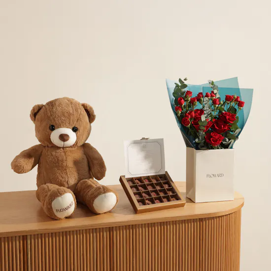 Levo Small Chocolate Box | Heartfelt Flower Bouquet and Teddy Bear