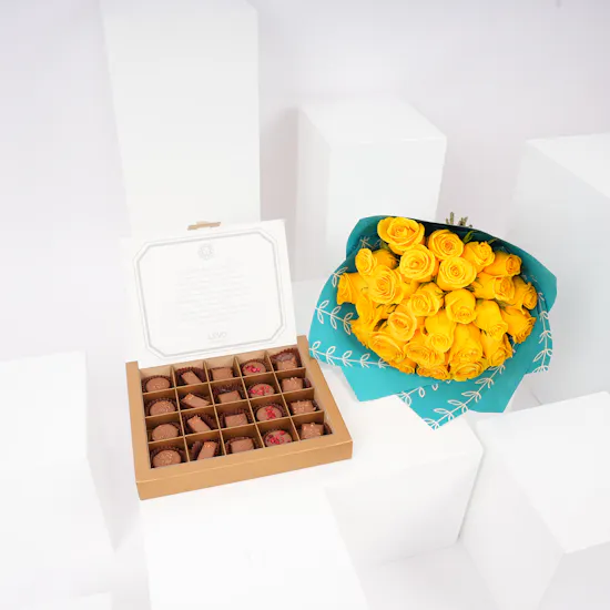 Levo Chocolate Box | Yellow Roses