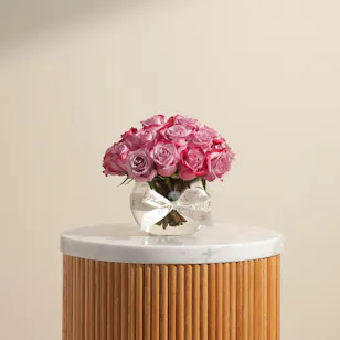 Cute Purple Roses Vase | 25 Flowers