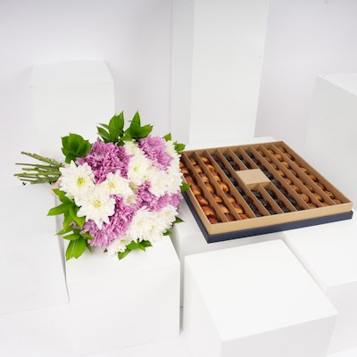 Nua Dates Luxury Gifting Box | Chrysanthemum
