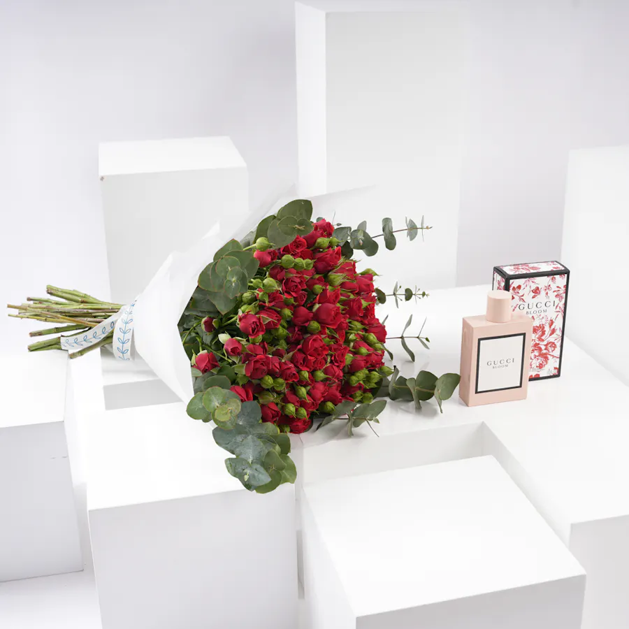 Gucci Bloom Gocce di Fiori EDP 100ml | Lavish Red Roses 1