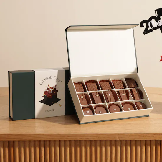 Floward Graduation Small Chocolate Box | Happiness Flowers