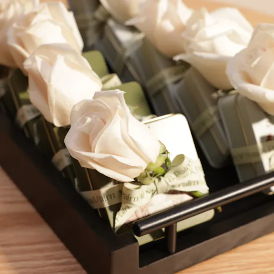 Musa & Palm Dates Favors | White Roses