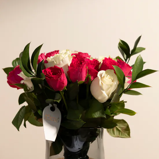 Graceful Roses | Chic Vase