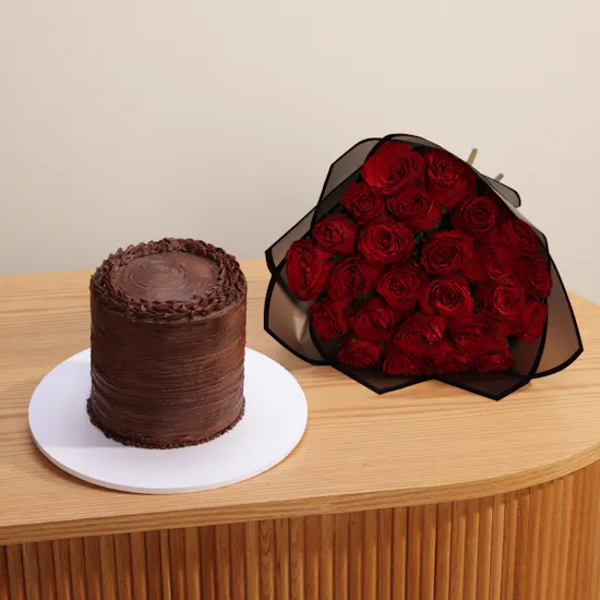 Sweetylicious Chocolate Cake | 25 Red Rose