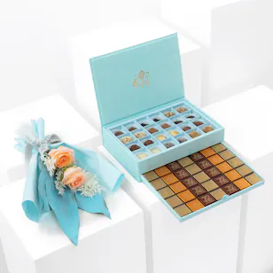 Godiva Large Royal Box | Peach Roses