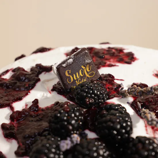 Sucre De Nada Blackberry and Lavender Cake