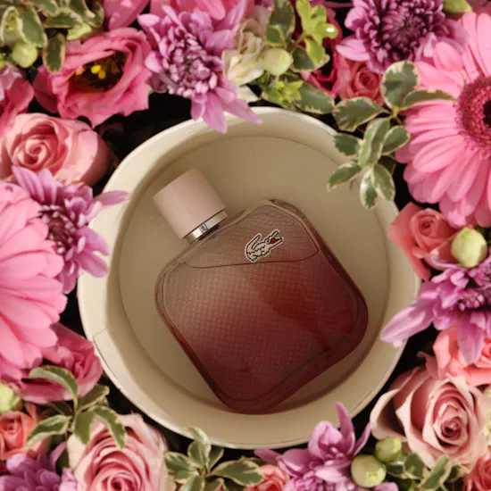 عطر فاخر للنساء | صندوق زهور ملتقى المشاعر