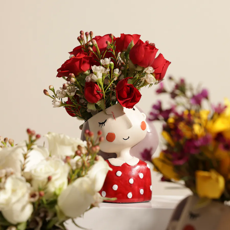 Les Belle Filles | 4 Vases  4