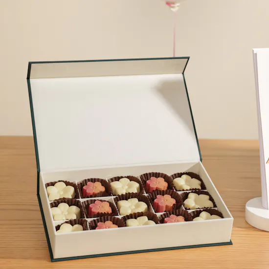 Omani Women’s Day She Inspires Gift Set