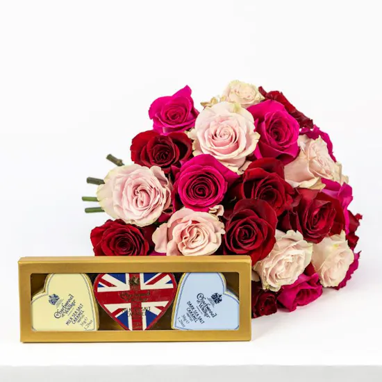 Charbonnel et Walker Mini Heart Trio Gift Set | 25 Mixed Rose