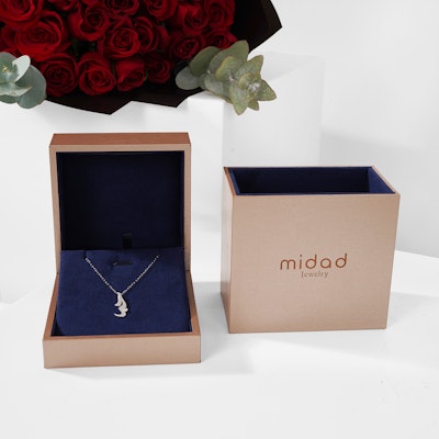 Midad Hob Gold and Diamond Small Necklace | 50 Red Roses