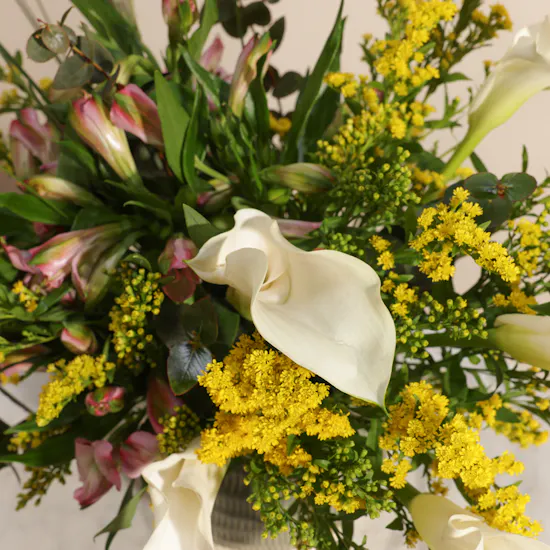Stunning Beauty Flower Vase
