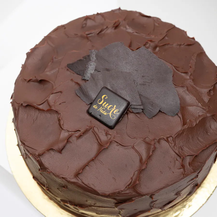 The red bouquet with Sucre De Nada - Chocolate Fudge Cake 4