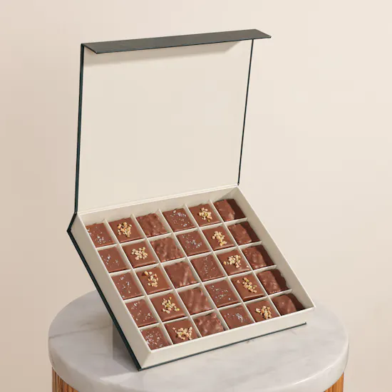 Floward Luxurious Medium Chocolates Box | 30 Pieces