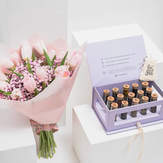 Feel Good Tea Lavender Discovery Box | Pink Blooms Bouquet
