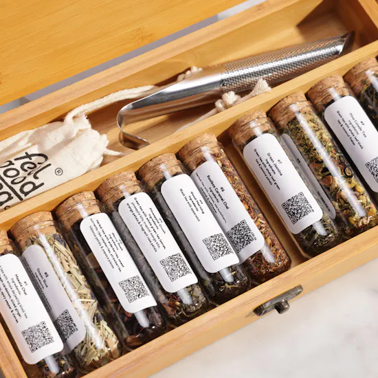 Feel Good Tea Wooden Box | Father's Day Flowers Bouquet