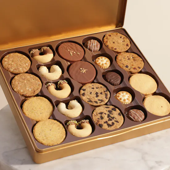 Bateel Assorted Date Biscuit Box