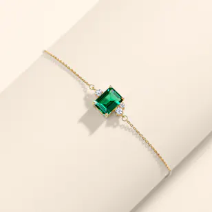 Siran Gold and Diamond Green Stone Bracelet Siran Gold and Diamond Green Stone Bracelet