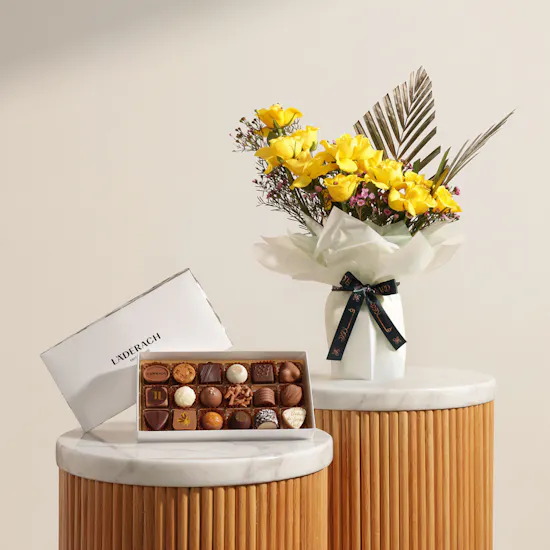 Läderach Assorted Pralines Chocolate Classic Box | Lush Flower Bouquet
