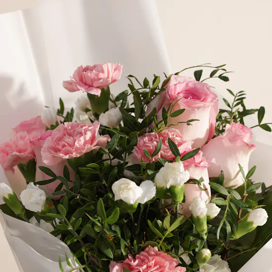 Touch of Elegance Flowers Bouquet