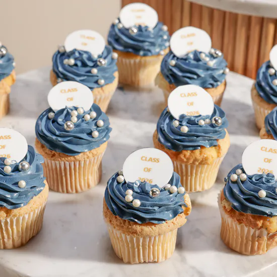 Floward Class of 2026 Graduation Cake Bundle
