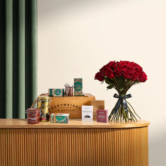 Cartwright & Butler Festive Crate | Love Roses Bouquet ♡
