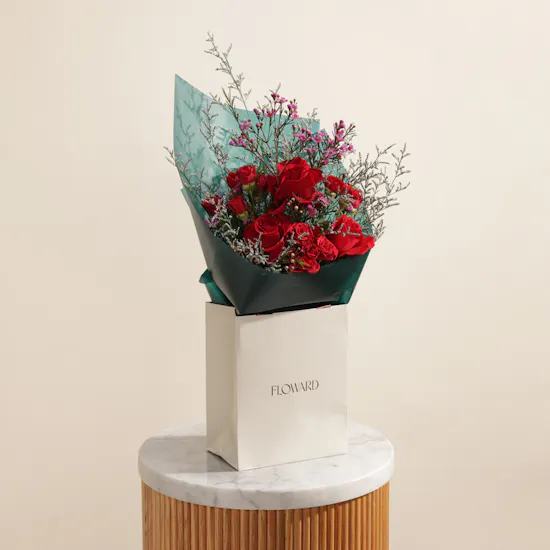 Enchanting Romantic Flowers Bouquet