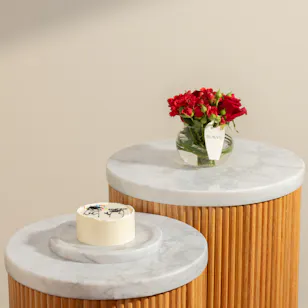 Floward Dream Achieved Korean Cake | Festive Flower Vase