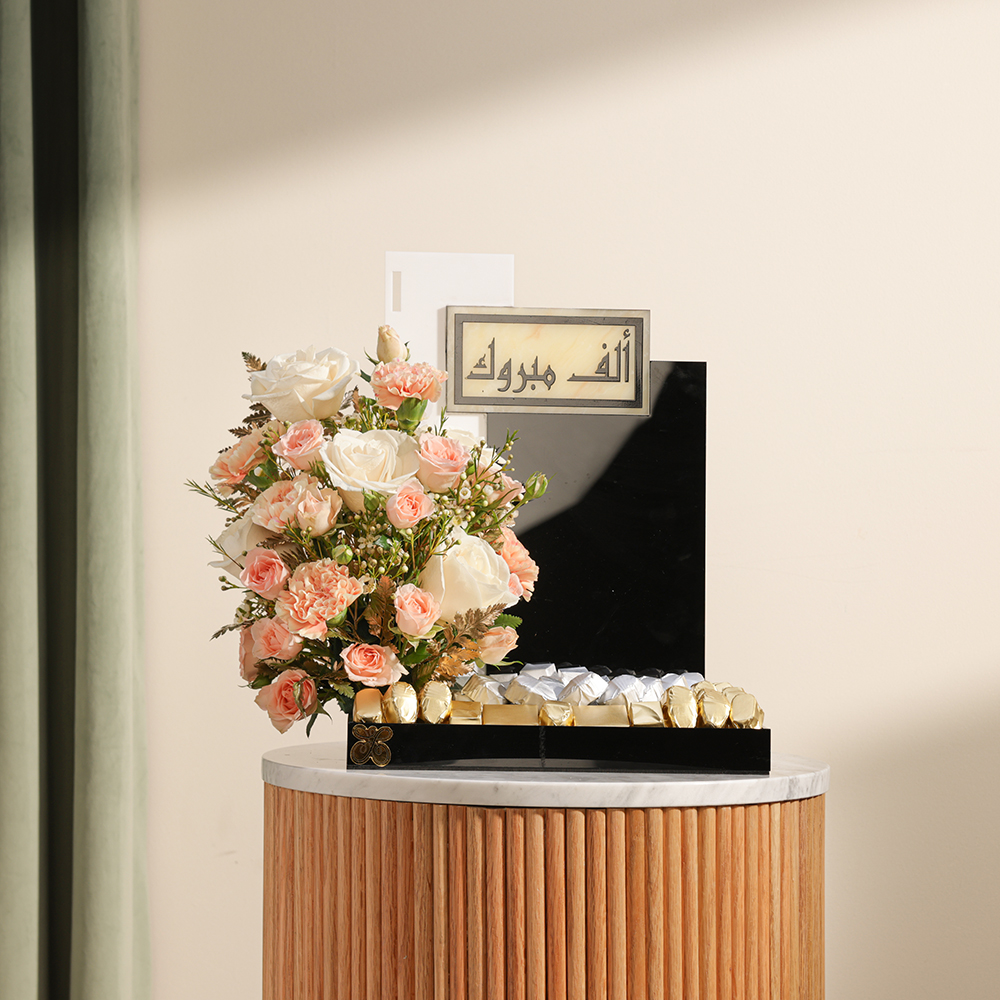 صينية شوكولاتة من فلاورد | زهور التهاني